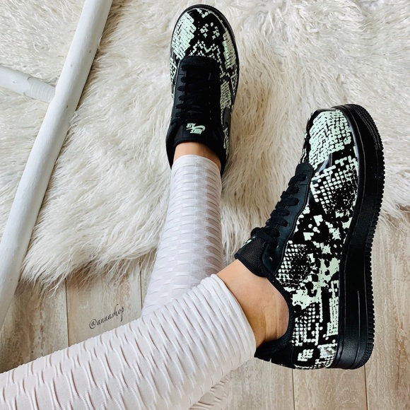 Nike Shoes - NWT Nike Air Force 1 Foamposite Cup